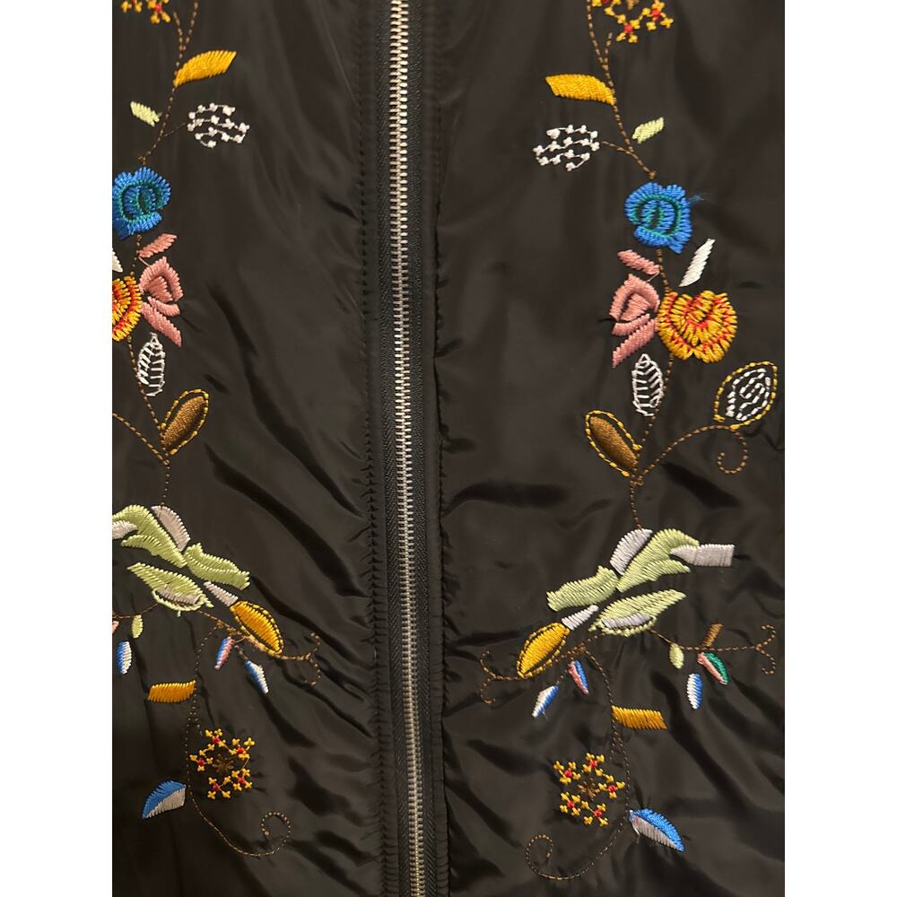 For Cynthia Womens Black Embroidered Sleeveless Vest Festival 90's Boho Petite M - Picture 2 of 11